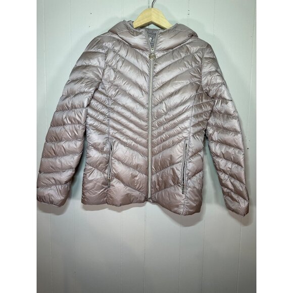 MICHAEL KORS Women's Quilted Packable Hooded Puffer Jacket - Champagne. (Medium) - Picture 1 of 16